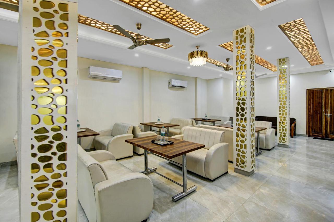 Treebo Royal Salute, Zirakpur Hotel Exterior foto