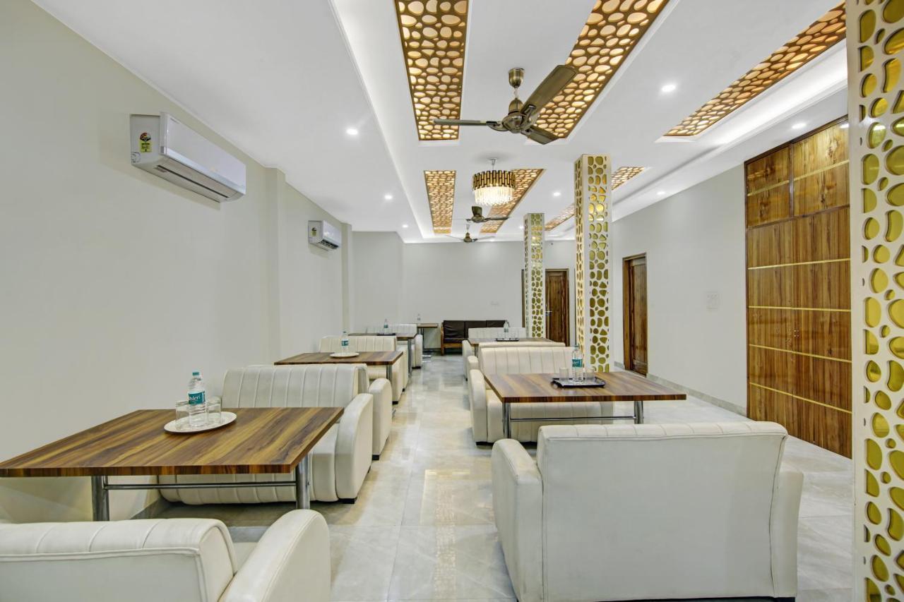 Treebo Royal Salute, Zirakpur Hotel Exterior foto